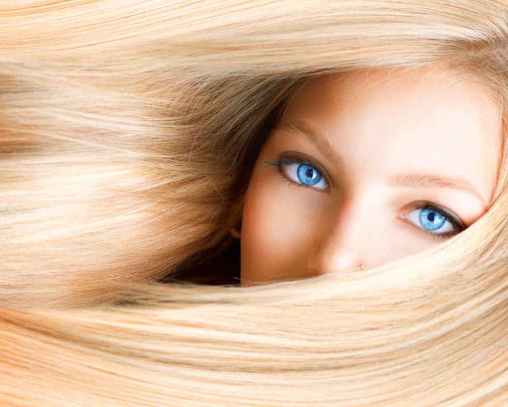 Welche Haarfarbe passt zu blauen Augen? (depositphotos.com)